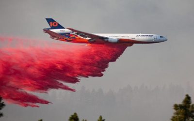 Oregon combate un gran incendio, pide ayuda exterior