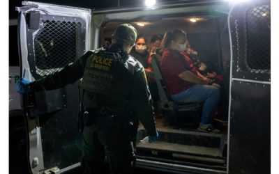 Administración Biden aplica deportación acelerada de ciertas familias completas