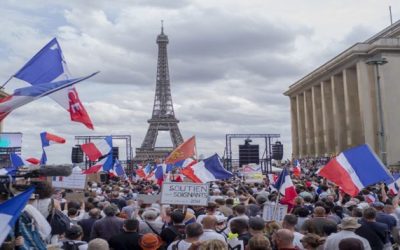Francia: Parlamento aprueba pase especial para vacunados