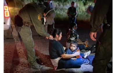 Administración Biden lanza nuevo plan para inmigrantes en proceso de deportación