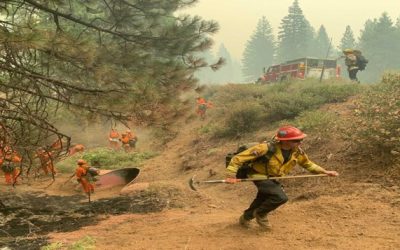 Miles de casas en riesgo por incendios en oeste de EEUU