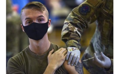 Pentágono ordena a todas sus tropas vacunarse contra COVID