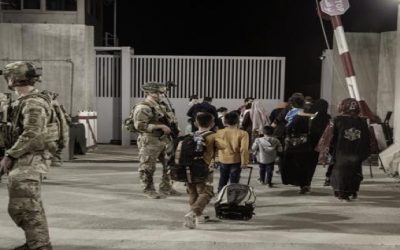 EEUU mantiene evacuación de Afganistán pese a amenazas