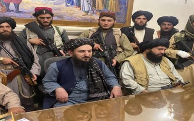 El Talibán entra a Kabul; el presidente huye de Afganistán