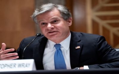 Investigaciones de terrorismo interno de EEUU se han disparado en el último año, dice director del FBI