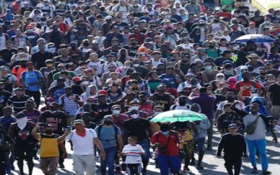 Cuarto grupo de migrantes parte de frontera sur de México
