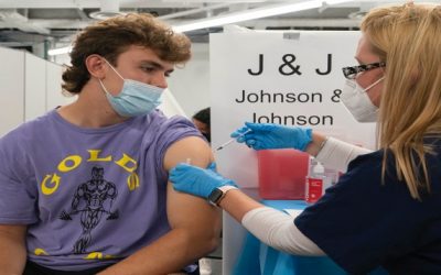 Recomienda panel de EU refuerzo de vacuna de J&J