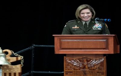 Richardson hace historia como primera mujer jefa del Comando Sur de EEUU
