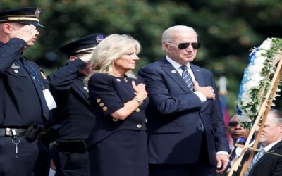 Biden asiste al servicio conmemorativo en honor a los agentes de la ley de EEUU