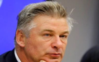 Arma disparada por actor Alan Baldwin mata a mujer en rodaje