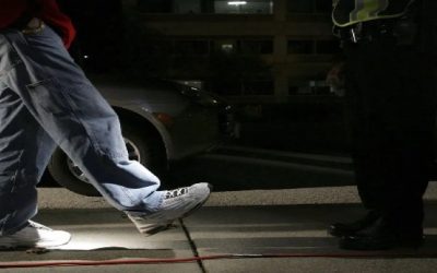 A punto de congelarse, así es como la policía halló a 75 inmigrantes al interior de un camión refrigerador