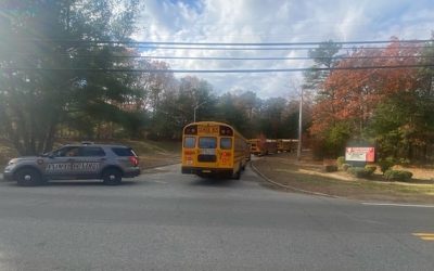 Cierran por emergencia Escuela Secundaria Coventry por rumores de posible amenaza.