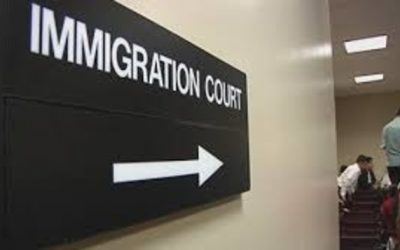 Las cortes de inmigración en EEUU tienen un atasco de 1.5 millones de casos