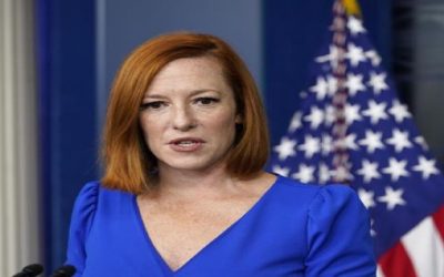 La secretaria de prensa de la Casa Blanca tiene COVID-19