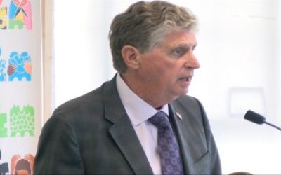 McKee nombra a Peter Slom a la Junta de Libertad Condicional