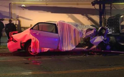 Accidente automovilístico deja 1 muerto y 4 heridos.