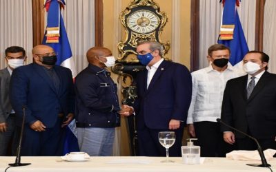 El presidente dominicano recibe al alcalde electo de Nueva York