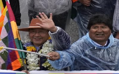 Evo Morales encabeza multitudinaria marcha a favor de Arce