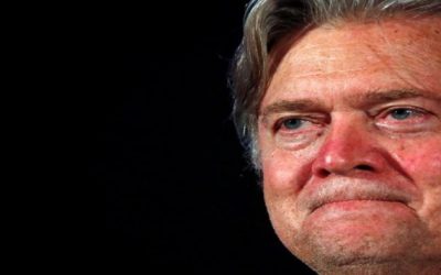 Bannon, exasesor de Trump, es acusado penalmente por desafiar citación del Congreso por asalto al Capitolio