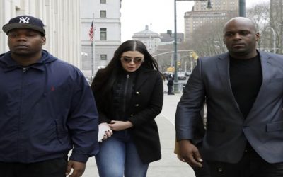 Esposa de “El Chapo” sentenciada a tres años de cárcel