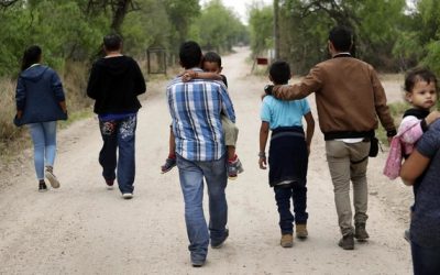 EEUU ya ha reunido a 100 niños migrantes con sus familias