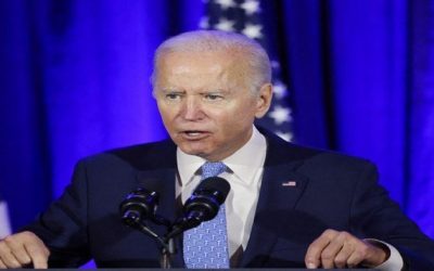 Biden firma decretos para redoblar lucha contra narcotráfico, sanciona a grupos de México y Colombia