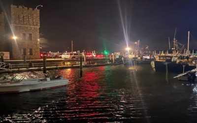 Suspenden búsqueda de la mujer que cayó por la borda de un ferry.