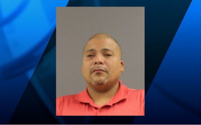 Chofer de Uber acusado de manejar ebrio con dos pasajeros.