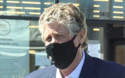 Gobernador Dan McKee moviliza180 miembros de la Guardia Nacional por aumento casos COVID-19.