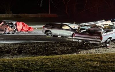 Autoridades identifican a víctima fatal y heridos en aparatoso choque.