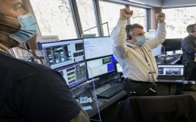 Despliegan espejo principal de telescopio espacial Webb