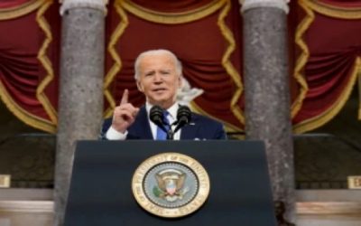 Biden afirma que Trump representa una amenaza constante a la democracia de Estados Unidos