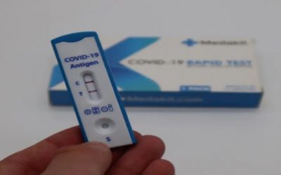 Pruebas de COVID falsas: La FTC advierte qué debes tener en cuenta al compararlas en línea