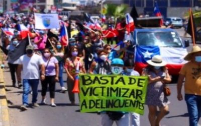 Miles se manifiestan contra inmigración irregular en Chile
