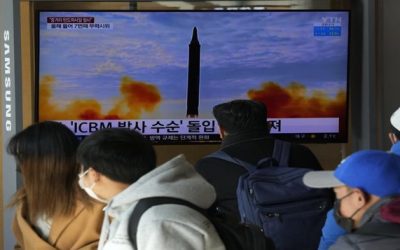 Norcorea dispara al parecer misil balístico hacia el mar
