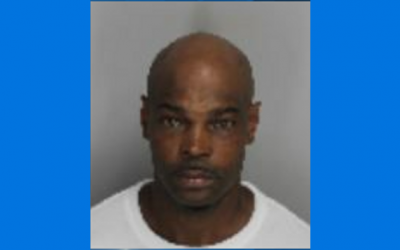 Policía Newport arresta a dos y busca a tercer sospechoso en tiroteo.