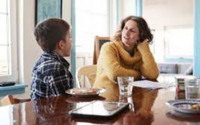 Cómo hablar con tus hijos sobre Ucrania, según los psicólogos
