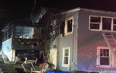 Perro salva de morir en incendio a su familia.