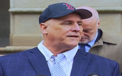 Hombre condenado injustamente recibe miles de dólares en restitución