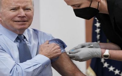 Biden pide más fondos para luchar contra COVID-19