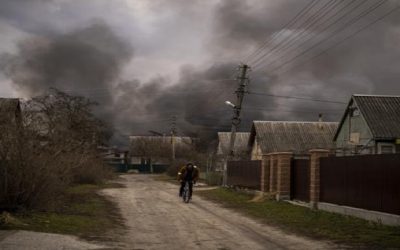 Ucrania afirma que las fuerzas rusas intensifican bombardeos