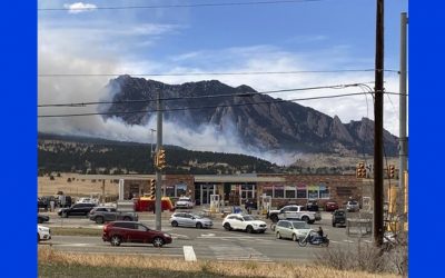 Ordenan desalojo de 19.400 personas por incendio en Colorado