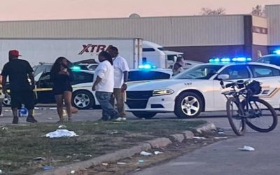 Al menos 21 víctimas en tiroteo en Arkansas durante exhibición de autos