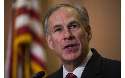 Gobernador de Texas amenaza con enviar buses de indocumentados a Washington