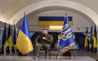 Ucrania buscará armas pesadas de EEUU en conversaciones en Kiev: Zelenski