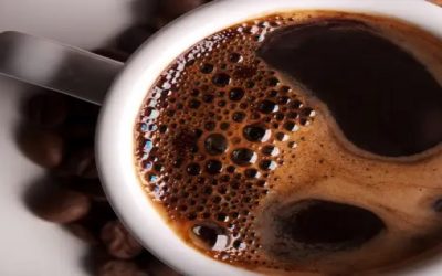 Café contra el estreñimiento, otra ventaja de beberlo por las mañanas