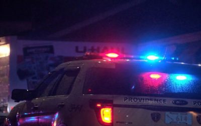 Policía Providence investiga tiroteo que deja tres heridos, uno de gravedad.