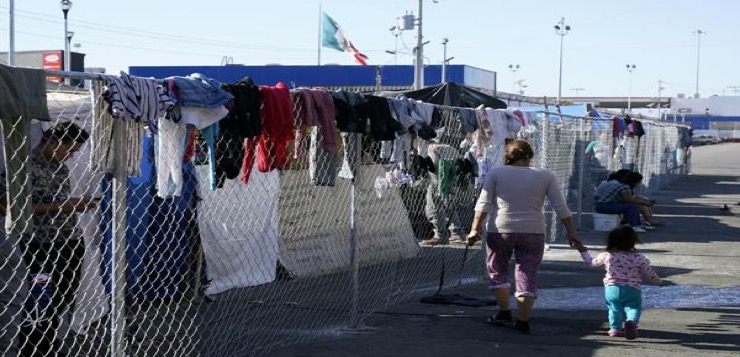 Terminarán límites de asilo en frontera entre México y EEUU