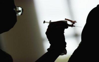 Moderna anuncia vacuna actualizada contra variante ómicron