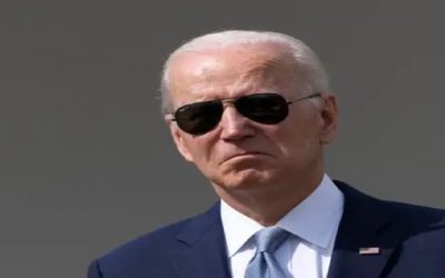 Popularidad de Biden se desploma en medio de aumento de inflación